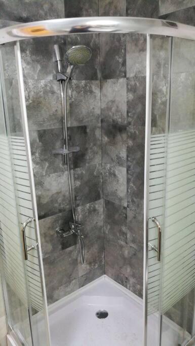 'C' Dazzling Modern 2 Bdrm Apt In Khalda Free Wifi Amman Esterno foto